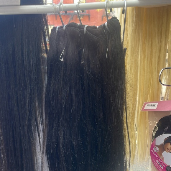 Beautiful human hair 3 pack length of24